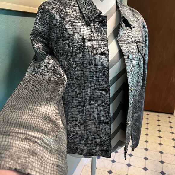 Guess Silver Jean Jacket - Picture 5 of 10